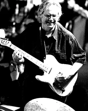 Bill Frisell & Ambrose Akinmusire
