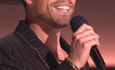 Dustin Lynch