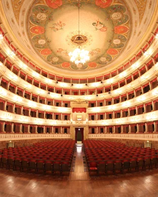 Spanish Gala Opera Night: Aurora Europa theatre performance